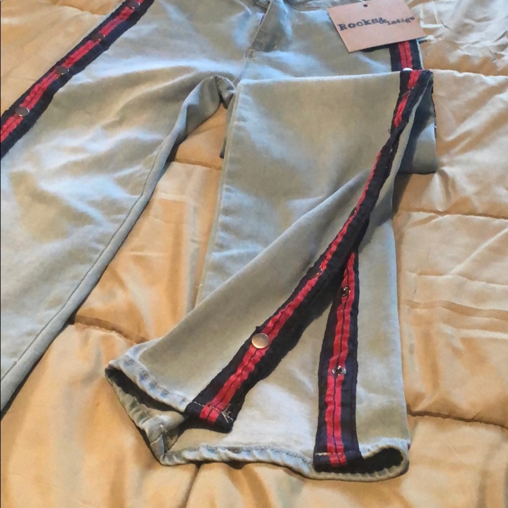 Snap leg jeans , wide leg jean